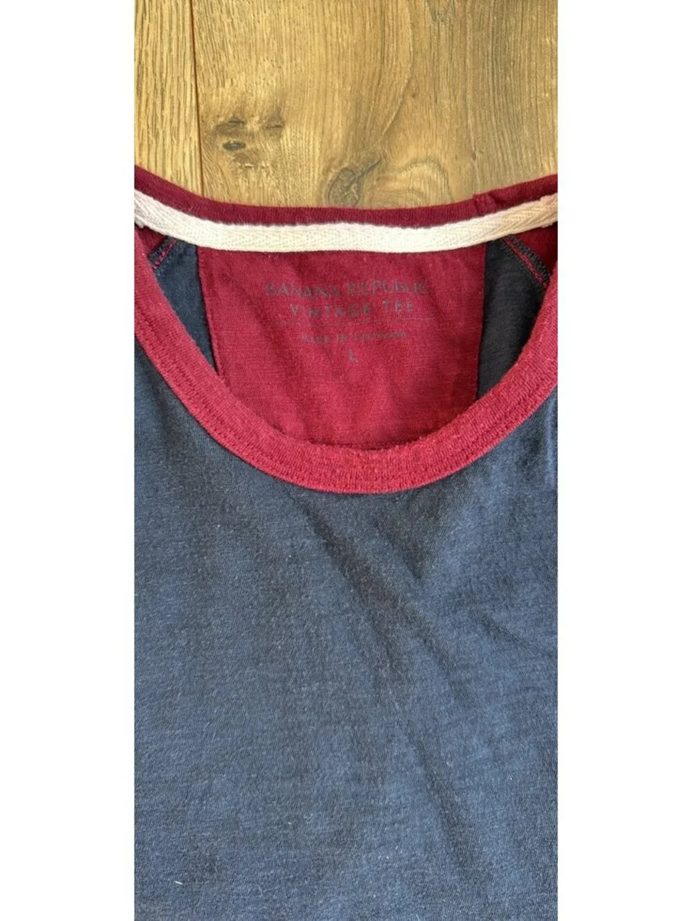 Navy and maroon men’s long sleeve